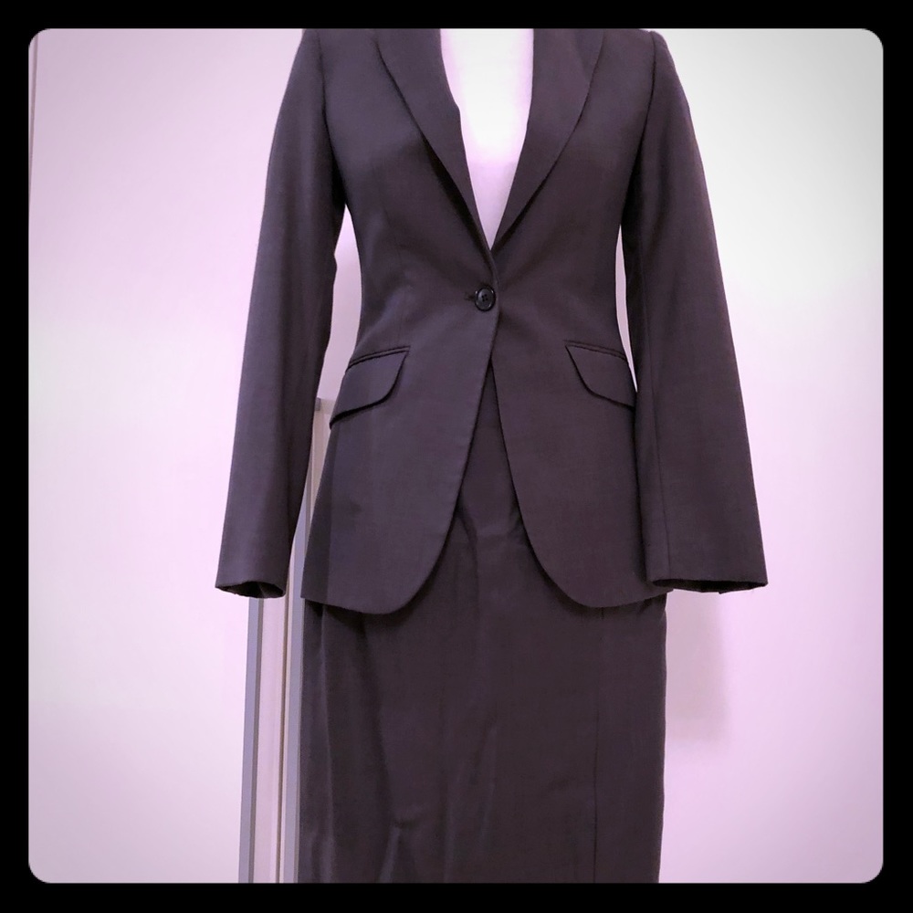 Reduced price! Dark gray Australian designer suit
